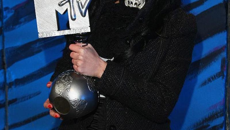 VIDEO | Inna și logodnicul ei, Deliric, au cântat împreună la „Beach, Please!”. Momentul unic a fost filmat de fani: „Genial!”