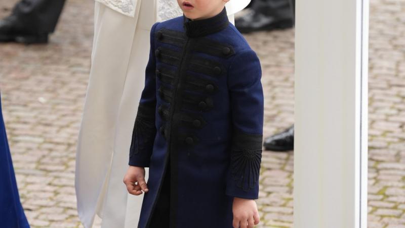 Motivul pentru care Prințesa Charlotte pare că îi copiază stilul vestimentar al mamei ei, Kate Middleton.Ce detalii atrag atenția