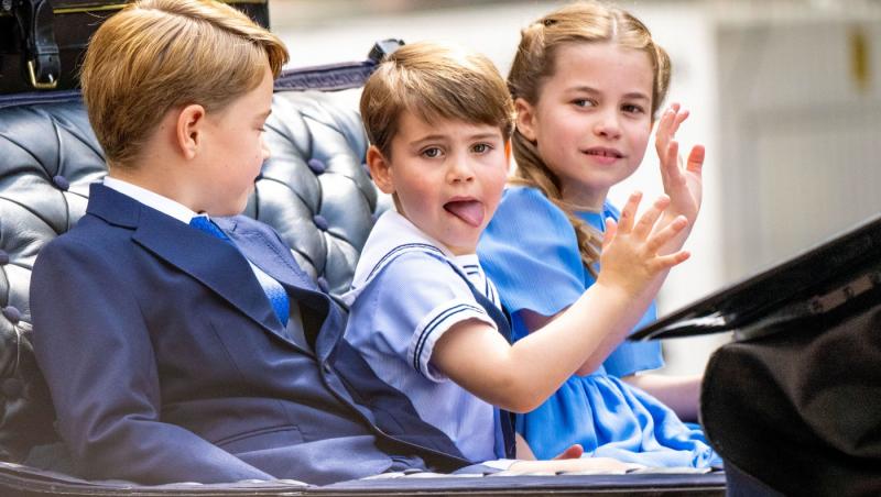 Motivul pentru care Prințesa Charlotte pare că îi copiază stilul vestimentar al mamei ei, Kate Middleton.Ce detalii atrag atenția