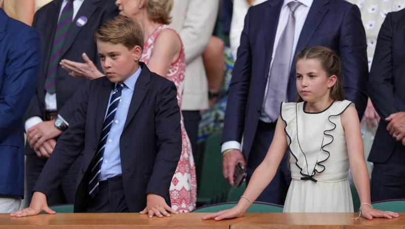 Motivul pentru care Prințesa Charlotte pare că îi copiază stilul vestimentar al mamei ei, Kate Middleton.Ce detalii atrag atenția