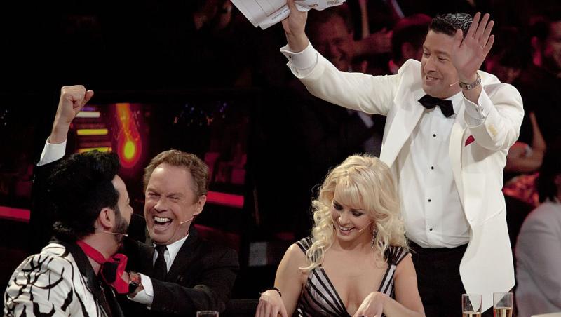 Cel mai frumos bărbat din Germania poartă unghii false și se machiază. Cum arată în prezent și câte operații estetice a suferit