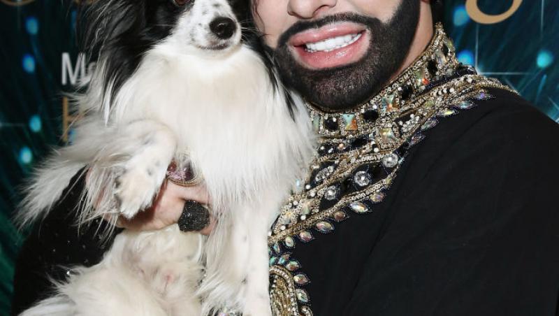 Cel mai frumos bărbat din Germania poartă unghii false și se machiază. Cum arată în prezent și câte operații estetice a suferit