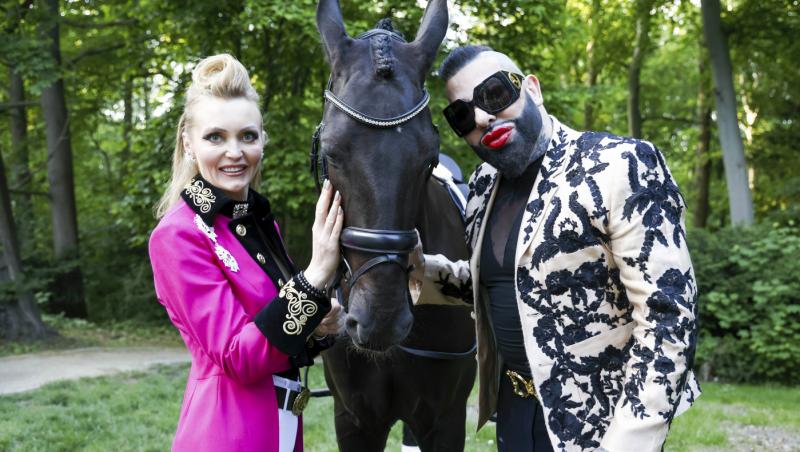 Cel mai frumos bărbat din Germania poartă unghii false și se machiază. Cum arată în prezent și câte operații estetice a suferit