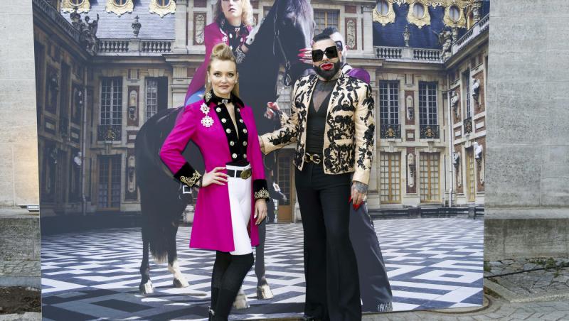 Cel mai frumos bărbat din Germania poartă unghii false și se machiază. Cum arată în prezent și câte operații estetice a suferit