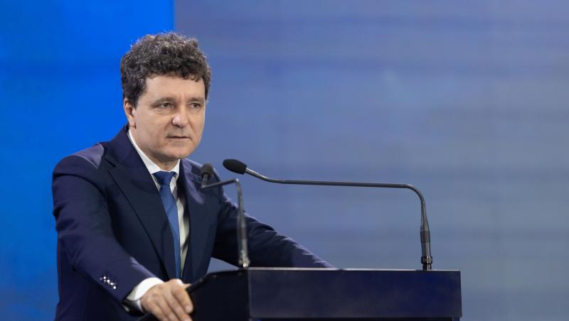 Ce religie are, de fapt, Nicușor Dan. Detaliul scos la iveală de unchiul președintelui: „Este credincios, dar nu era practicant”