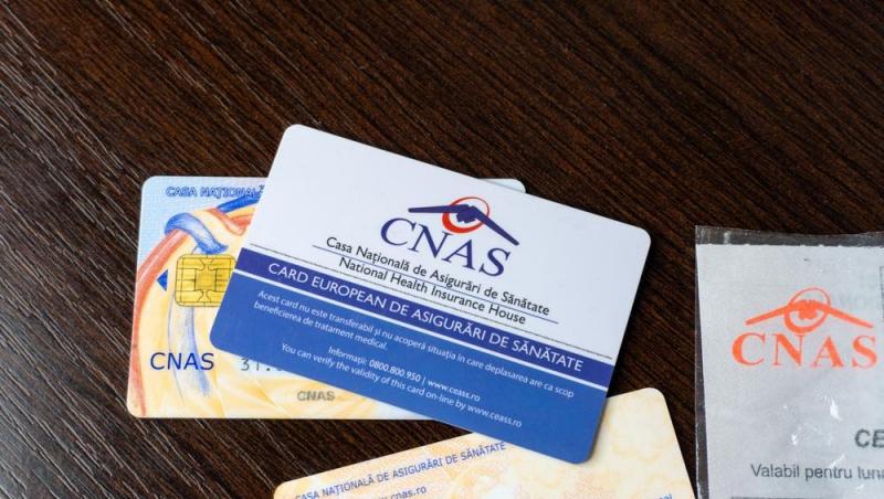 imagine cu mai multe carduri de sanatate de la cnas