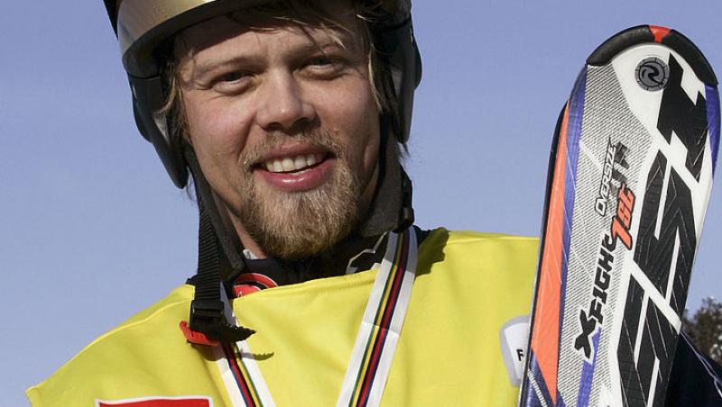 Un medaliat olimpic a decedat după ce a fost lovit de fulger