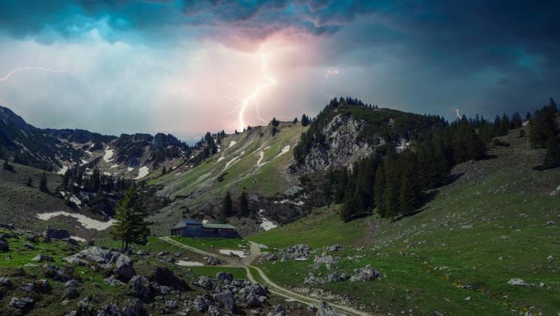 Un medaliat olimpic a decedat după ce a fost lovit de fulger