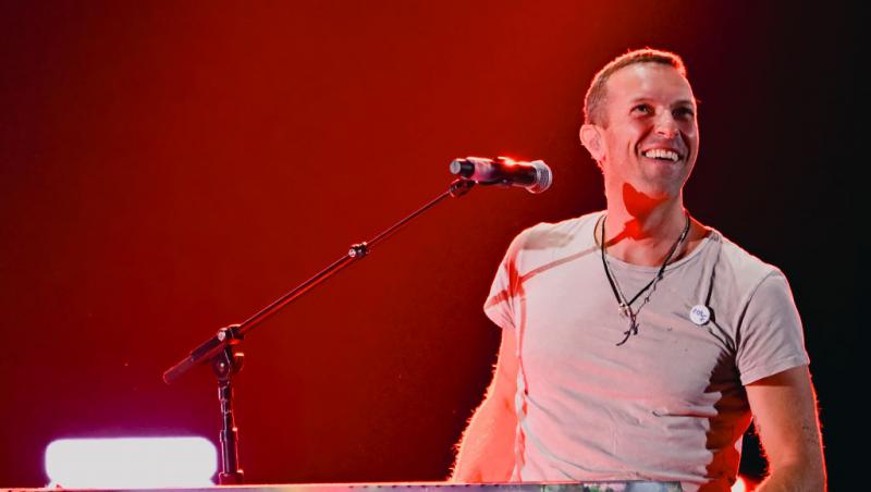 Aventura unui CEO faimos cu o angajată a fost dezvăluită în timpul unui concert Coldplay. Cum au încercat să se ascundă | VIDEO