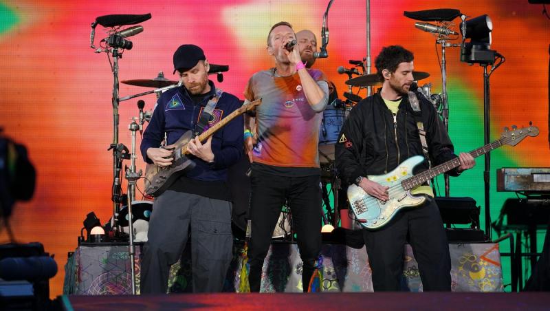 Aventura unui CEO faimos cu o angajată a fost dezvăluită în timpul unui concert Coldplay. Cum au încercat să se ascundă | VIDEO