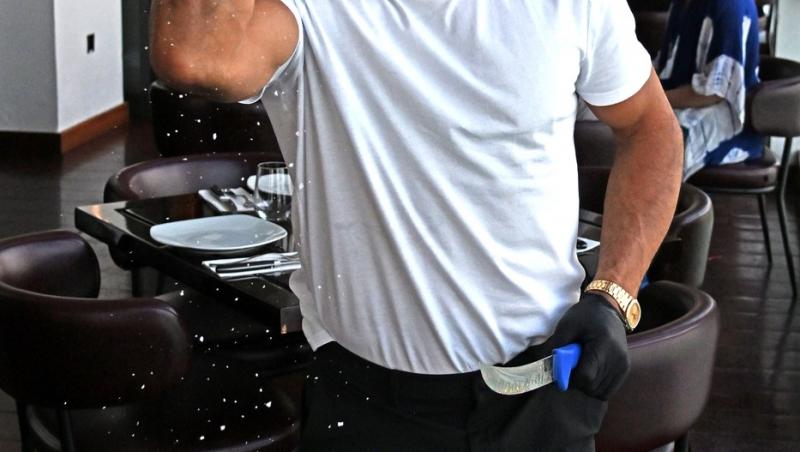 Salt Bea, exclus de la petreceri exclusiviste. De ce îi închid oamenii ușa acum celebrului bucătar