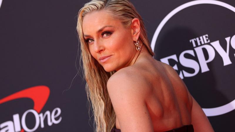 Sportivă olimpică, expunere îndrăzneață pe covorul roșu. Cum a fost fotografiată la Premiile ESPY 2025