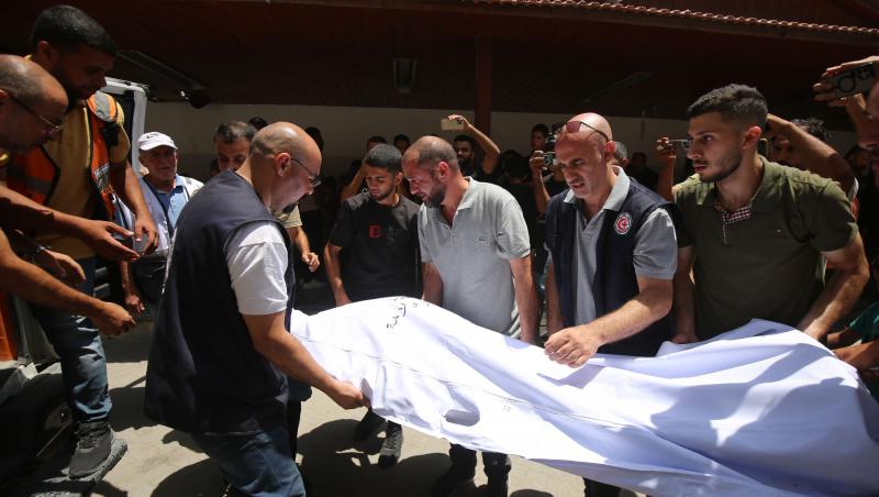 Biserica Sfânta Familie din Gaza, distrusă de un atac israelian mortal. Doi demnitari creștini au vizitat enclava palestiniană