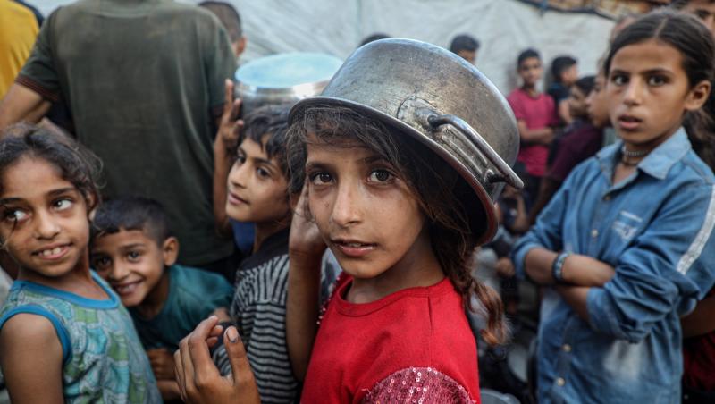 Biserica Sfânta Familie din Gaza, distrusă de un atac israelian mortal. Doi demnitari creștini au vizitat enclava palestiniană