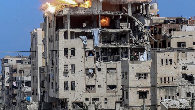 Biserica Sfânta Familie din Gaza, distrusă de un atac israelian mortal. Doi demnitari creștini au vizitat enclava palestiniană