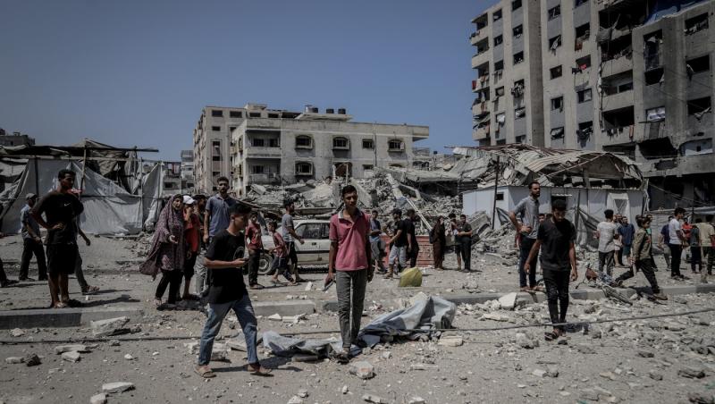 Biserica Sfânta Familie din Gaza, distrusă de un atac israelian mortal. Doi demnitari creștini au vizitat enclava palestiniană