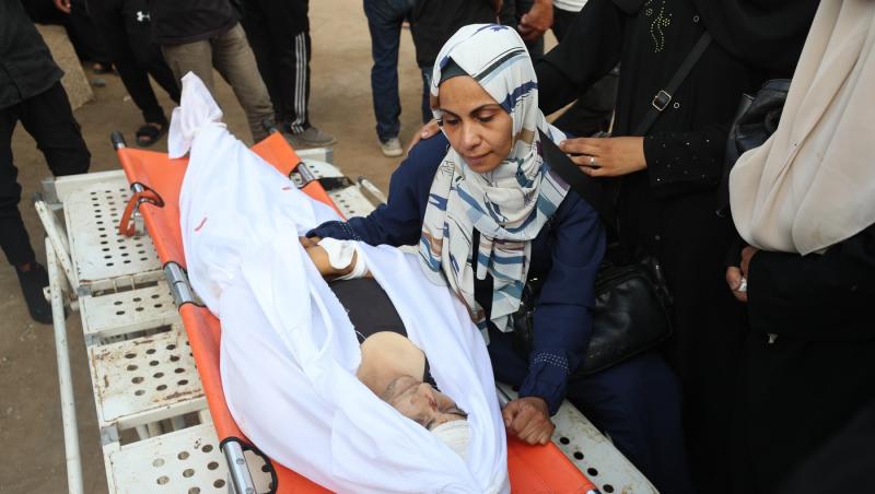 Biserica Sfânta Familie din Gaza, distrusă de un atac israelian mortal. Doi demnitari creștini au vizitat enclava palestiniană