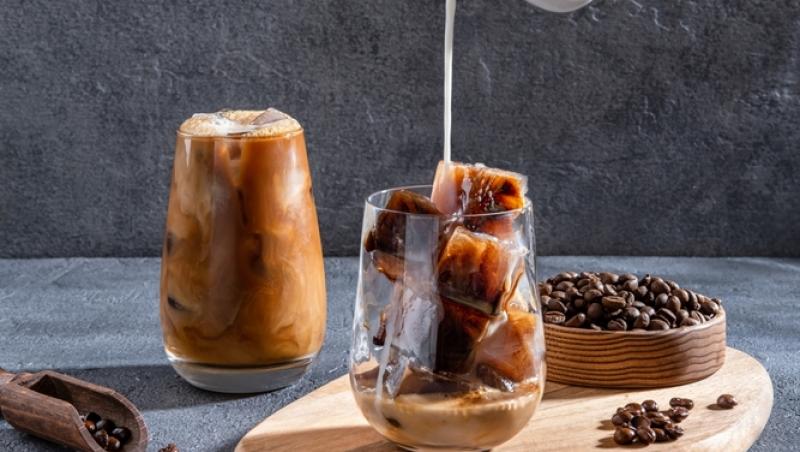 Rețeta originală pentru frappé. Cum a fost inventată dintr-o greșeală băutura populară