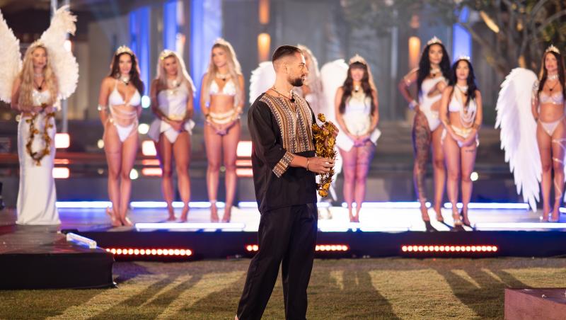 Insula Iubirii, 22 iulie 2025. Ce concurenți au primit ghirlandele de la ispitele surpriză. Anunțul pe care l-a făcut Radu Vâlcan