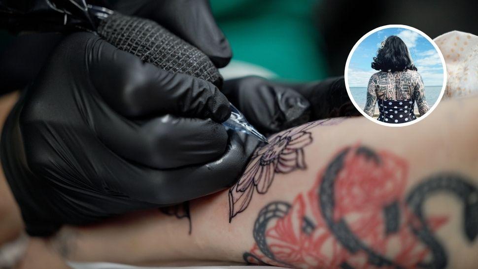 colaj artist tatuator care tatuează o persoană și blue valentine cu spatele în costum de baie