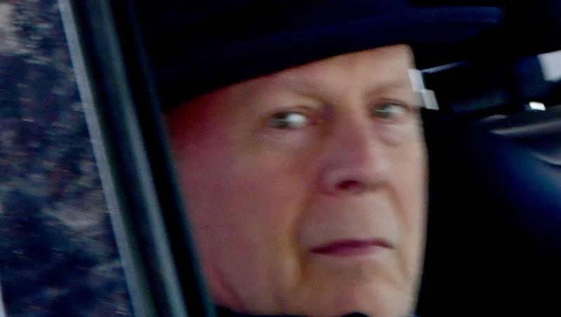 Starea de sănătate a lui Bruce Willis s-a agravat. Actorul nu mai poate vorbi, citi sau merge