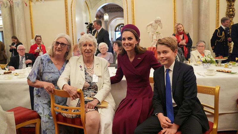 Prințul George a împlinit 12 ani. Postarea emoționantă a surprins relația dintre viitorul rege cu frații săi