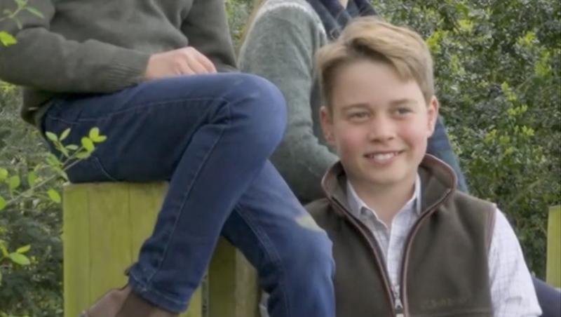 Prințul George a împlinit 12 ani. Postarea emoționantă a surprins relația dintre viitorul rege cu frații săi