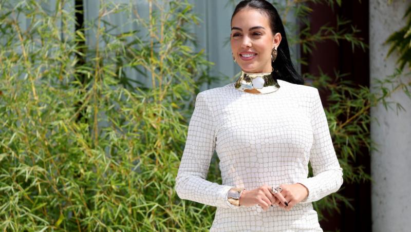 Imaginile cu Georgina Rodríguez în biserică i-au înfuriat pe internauți. Cum a pozat iubita lui Cristiano Ronaldo în lăcașul sfânt