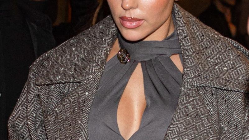 Imaginile cu Georgina Rodríguez în biserică i-au înfuriat pe internauți. Cum a pozat iubita lui Cristiano Ronaldo în lăcașul sfânt