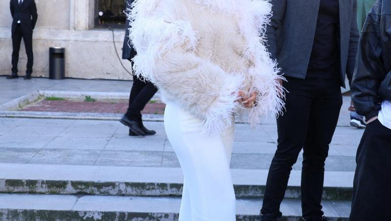 Imaginile cu Georgina Rodríguez în biserică i-au înfuriat pe internauți. Cum a pozat iubita lui Cristiano Ronaldo în lăcașul sfânt