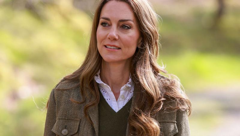 Prințul William și-a dus familia în vacanță pe o insulă grecească accesibilă tuturor. Cine i-a însoțit