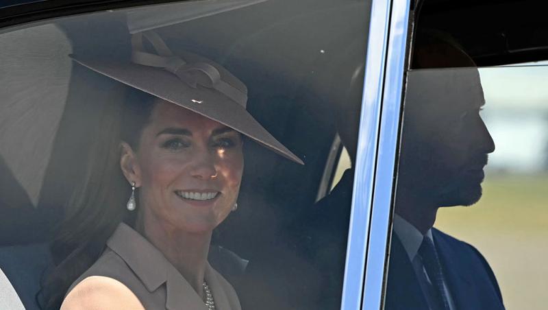 Prințul William și-a dus familia în vacanță pe o insulă grecească accesibilă tuturor. Cine i-a însoțit