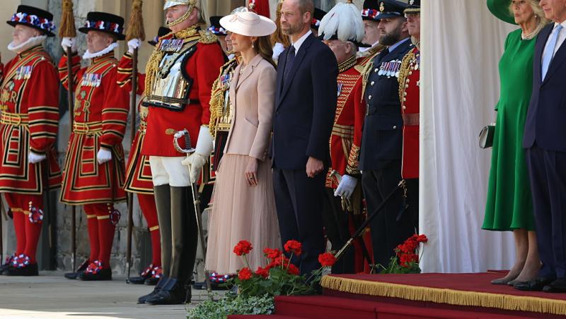 Prințul William și-a dus familia în vacanță pe o insulă grecească accesibilă tuturor. Cine i-a însoțit