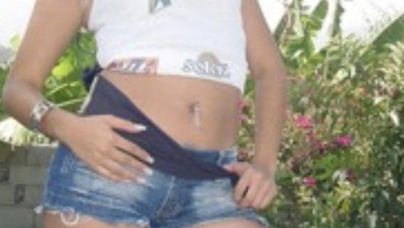 Cum arată acum femeia care poartă corset 23/24 de 17 ani. Are o talie de aproximativ 46 de centimetri: „Bărbații adoră...” | FOTO