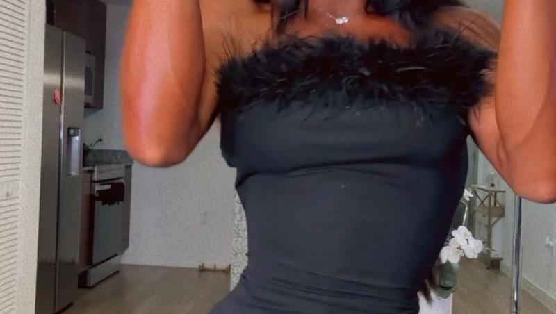 Cum arată acum femeia care poartă corset 23/24 de 17 ani. Are o talie de aproximativ 46 de centimetri: „Bărbații adoră...” | FOTO