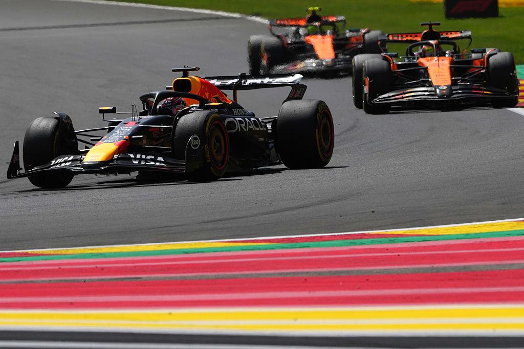 Vezi acum calificările din Formula 1™ pentru Marele Premiu al Belgiei.Bătălia pentru pole este LIVE în AntenaPLAY și pe Antena3CNN