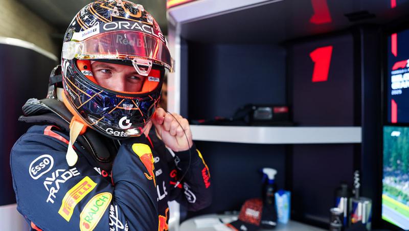 Vezi acum calificările din Formula 1™ pentru Marele Premiu al Belgiei.Bătălia pentru pole este LIVE în AntenaPLAY și pe Antena3CNN