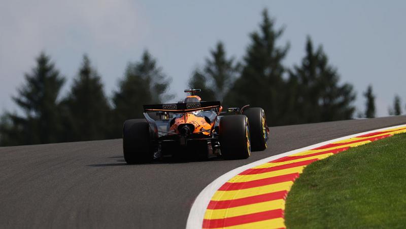 Vezi acum calificările din Formula 1™ pentru Marele Premiu al Belgiei.Bătălia pentru pole este LIVE în AntenaPLAY și pe Antena3CNN