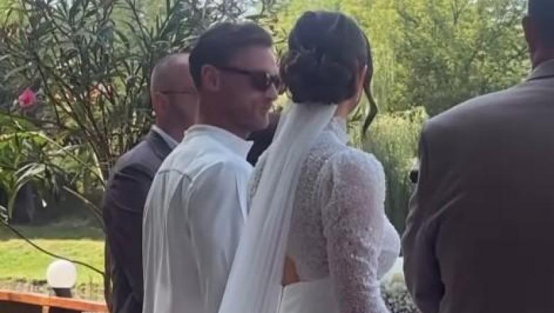 Cum a arătat tortul de la nunta lui Cristian Vâlcan și a Izabelei. Ce discurs emoționant a ținut Radu Vâlcan pentru miri