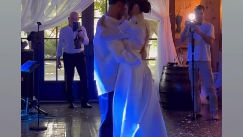 Cum a arătat tortul de la nunta lui Cristian Vâlcan și a Izabelei. Ce discurs emoționant a ținut Radu Vâlcan pentru miri