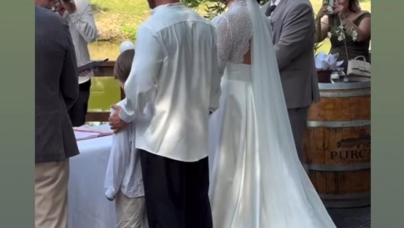 Cum a arătat tortul de la nunta lui Cristian Vâlcan și a Izabelei. Ce discurs emoționant a ținut Radu Vâlcan pentru miri