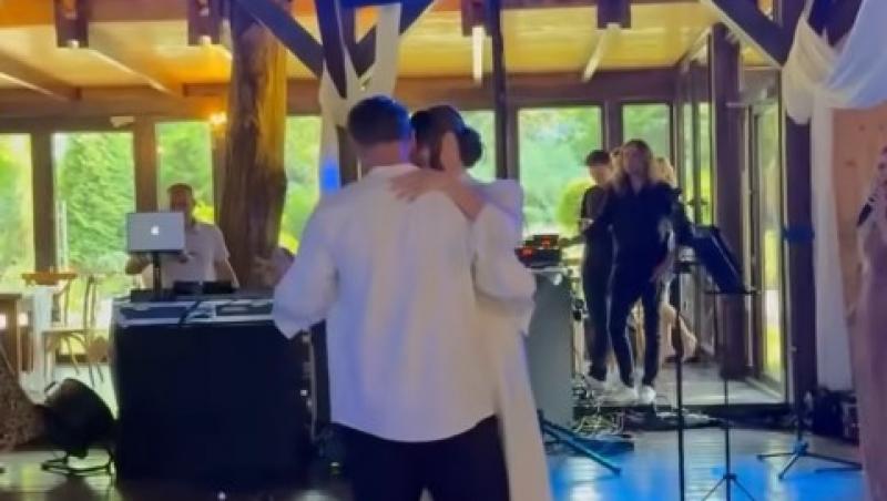 Cum a arătat tortul de la nunta lui Cristian Vâlcan și a Izabelei. Ce discurs emoționant a ținut Radu Vâlcan pentru miri