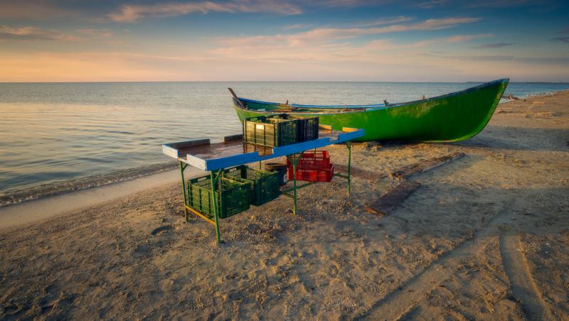 Cât costă o noapte de cazare pe plaja sălbatică de la Corbu în 2025. Cât de mult s-a dezvoltat zona