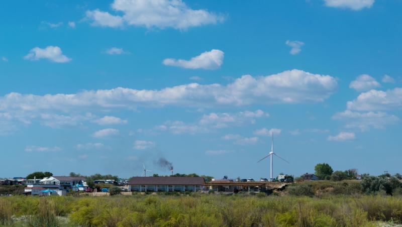 Cât costă o noapte de cazare pe plaja sălbatică de la Corbu în 2025. Cât de mult s-a dezvoltat zona