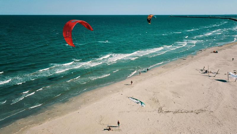 Cât costă o noapte de cazare pe plaja sălbatică de la Corbu în 2025. Cât de mult s-a dezvoltat zona