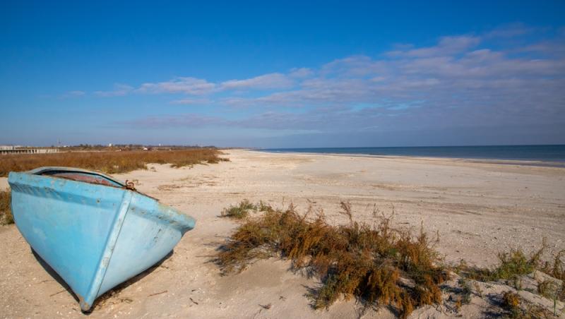 Cât costă o noapte de cazare pe plaja sălbatică de la Corbu în 2025. Cât de mult s-a dezvoltat zona