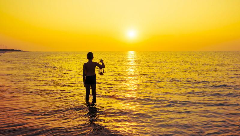 Cât costă o noapte de cazare pe plaja sălbatică de la Corbu în 2025. Cât de mult s-a dezvoltat zona