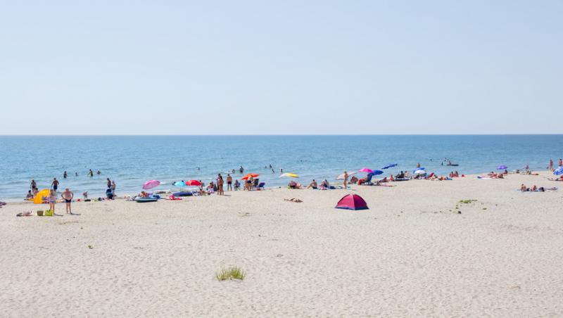 Cât costă o noapte de cazare pe plaja sălbatică de la Corbu în 2025. Cât de mult s-a dezvoltat zona