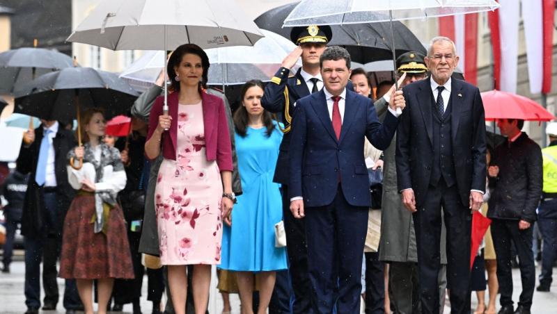 Ionuț, ofițerul SPP al lui Nicușor Dan, din nou în centrul atenției. Cum a fost surprins lângă familia prezidențială, în Austria