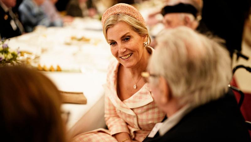 De ce Ducesa de Edinburgh a lipsit de la înmormântarea Prințesei Diana. Decizia lui Sophie a fost susținută de familia regală